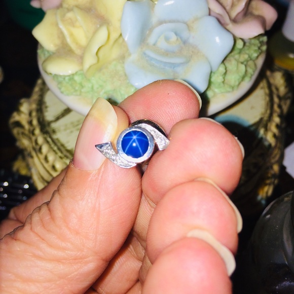 Vintage Unisex Brilliant Star Sapphire/Diamond Tie pin - Picture 2 of 6